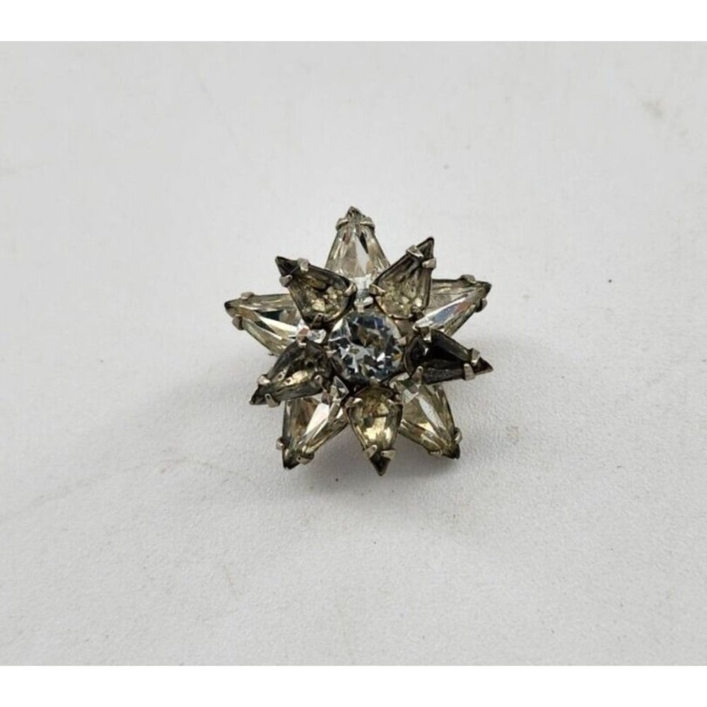 Vintage Clear ‎ Faceted Prong Set Rhinestones Brooch STAR Starburst Scatter Pin